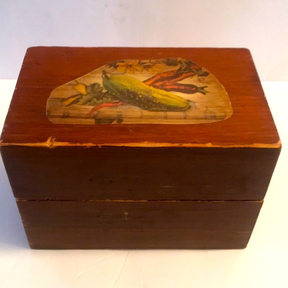 Vintage Recipe Box - Picture 1 of 7